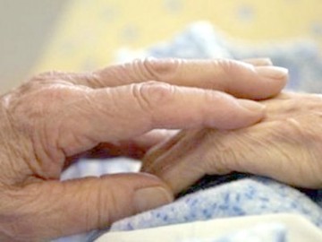Vârstnică VIOLATĂ de un tânăr de 18 ani